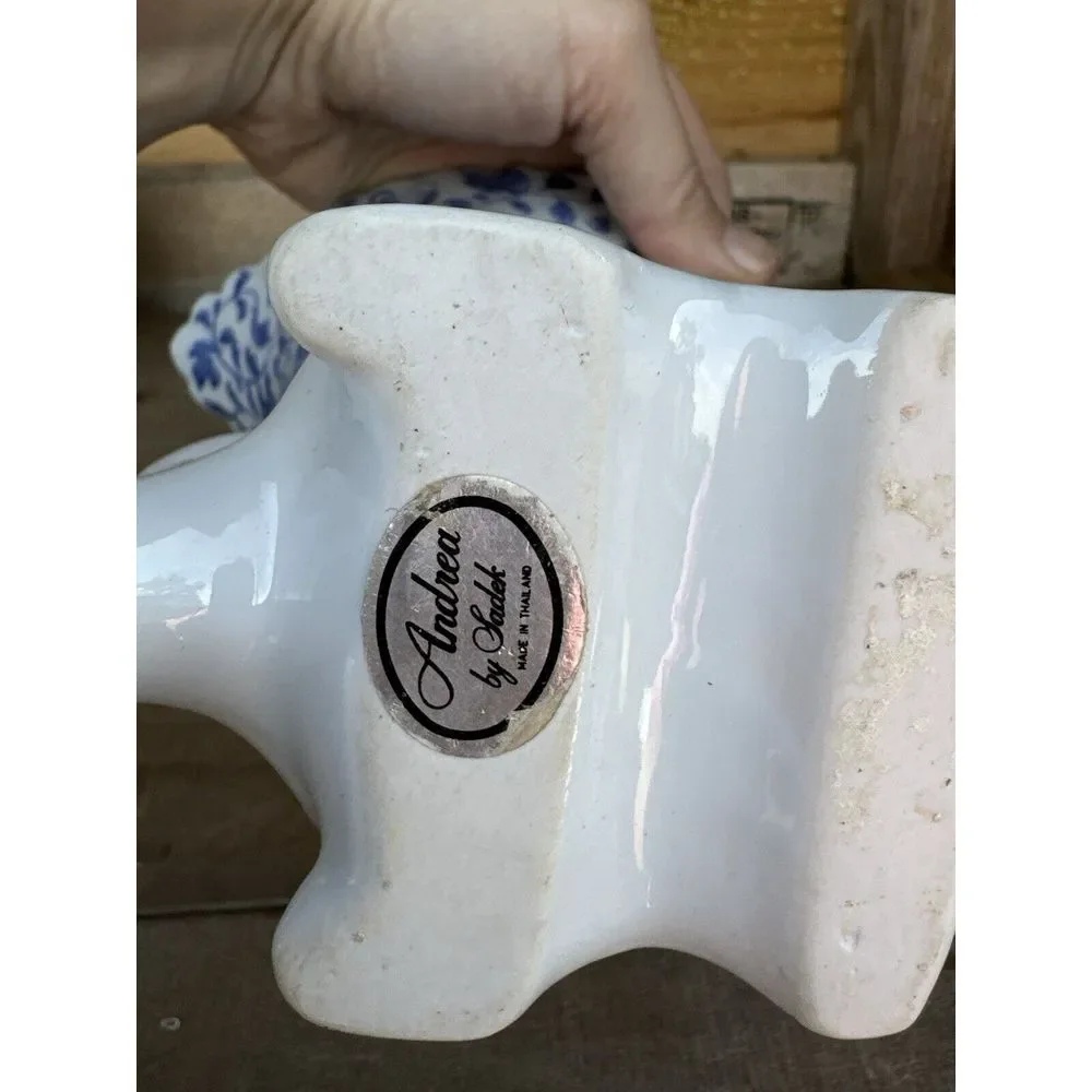 Blue and white horn Cornicopia vase‎ Andrea by Sadek Japan